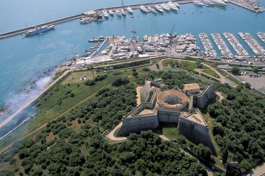 Lou Couquet Leilighet Antibes Eksteriør bilde